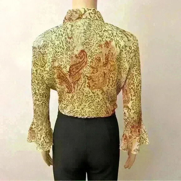 Vintage brown floral & animal prints button down blouse. - Picture 3 of 5
